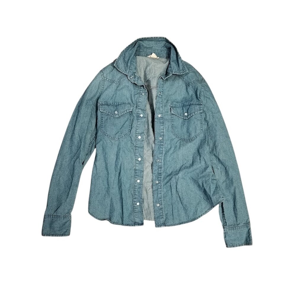 aeropostale 100% cotton Denim button-down shirt, with pearl-like clip buttons